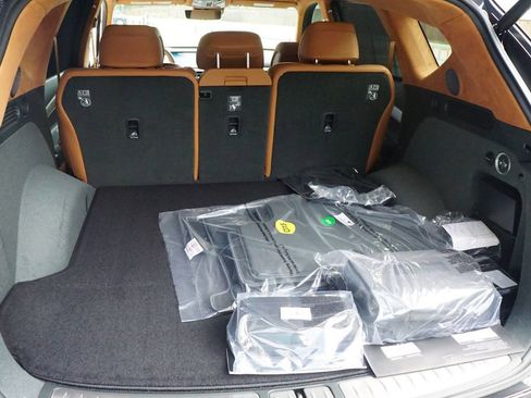 New 2025 Genesis GV80 3.5T Prestige image 19