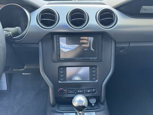 Used 2019 Ford Mustang GT w/ Black Accent Package RWD image 20