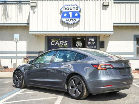 Used 2023 Tesla Model 3 Standard Range RWD image 3