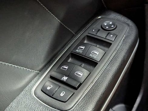 Used 2023 Dodge Charger Scat Pack w/ Plus Group RWD image 18