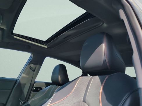 Used 2021 Toyota Avalon XSE image 20