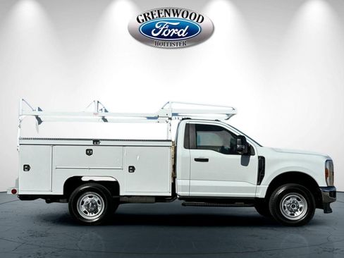 New 2025 Ford F350 XL w/ XL Chrome Package AWD/4WD image 3