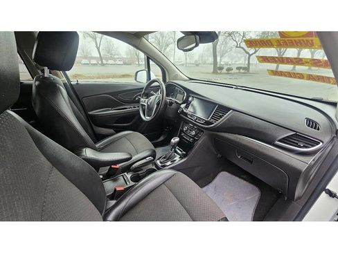 Used 2018 Buick Encore Preferred image 16