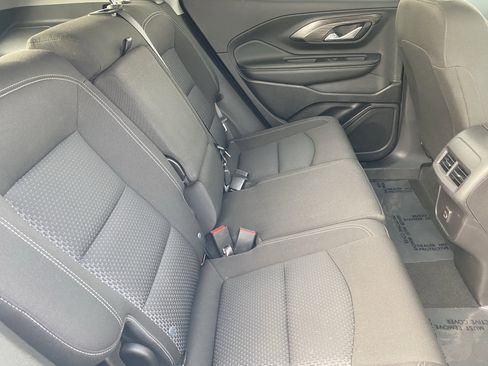 Used 2024 GMC Terrain SLE image 11