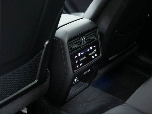 New 2026 Porsche Cayenne image 28