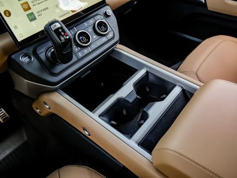 New 2026 Land Rover Defender 110 X AWD/4WD image 32