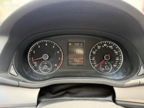 Used 2012 Volkswagen Passat 2.5 SE FWD image 10