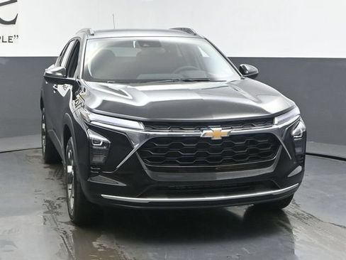 New 2026 Chevrolet Trax LT w/ Sunroof Package FWD image 29