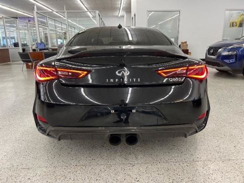 Used 2019 INFINITI Q60 Red Sport 400 w/ Proassist Package RWD image 6