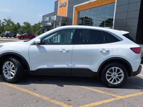 Used 2020 Ford Escape SE AWD/4WD image 8