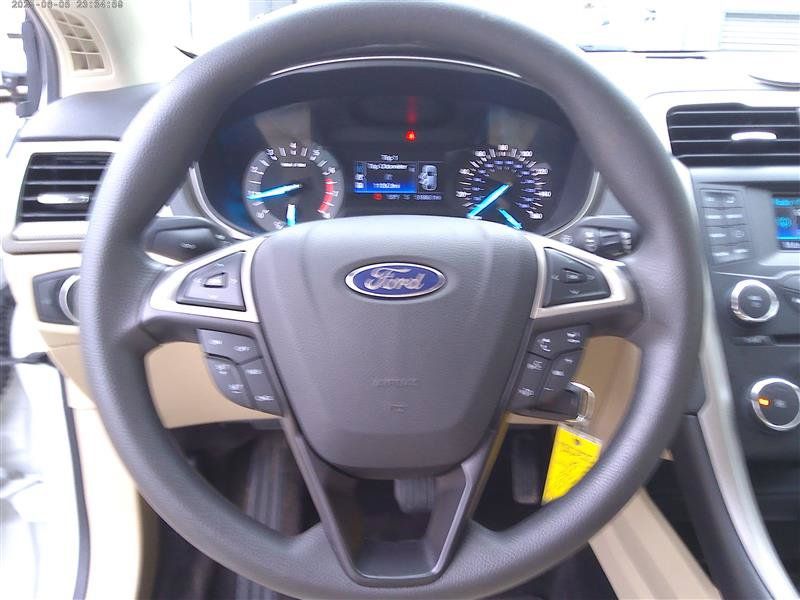 Used 2013 Ford Fusion SE FWD image 11