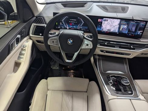 Used 2023 BMW X7 xDrive40i w/ Executive Package image 7