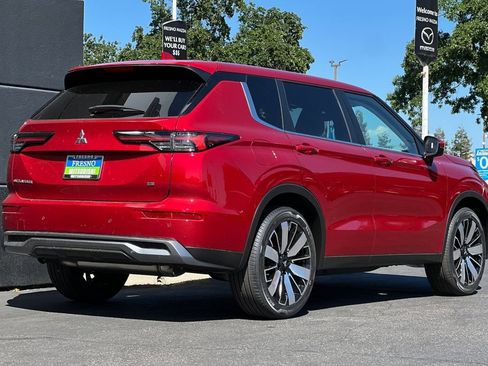 New 2026 Mitsubishi Outlander SE FWD image 5