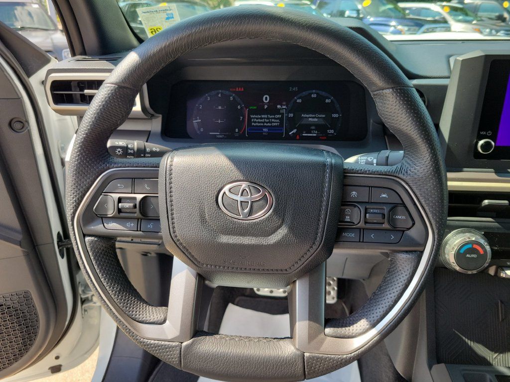 Used 2024 Toyota Tacoma TRD Sport AWD/4WD image 17