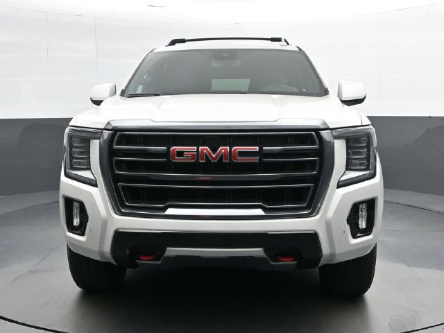 Used 2023 GMC Yukon XL AT4 AWD/4WD image 3