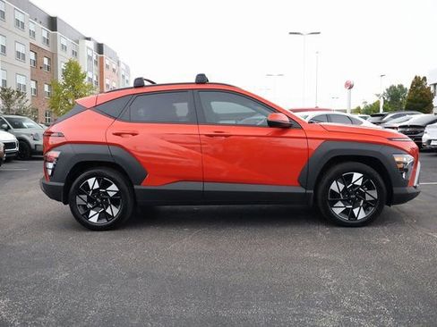 Used 2025 Hyundai Kona SEL image 4