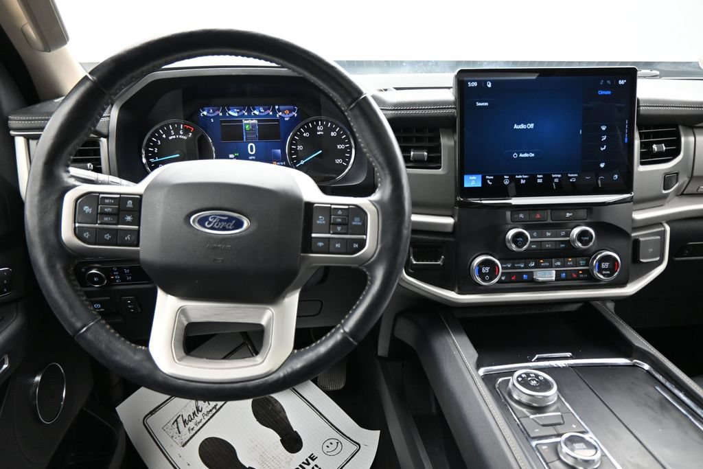 Used 2023 Ford Expedition XLT AWD/4WD image 16