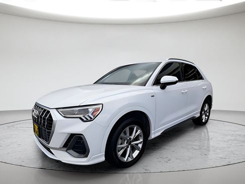 Used 2024 Audi Q3 2.0T Premium AWD/4WD image 22