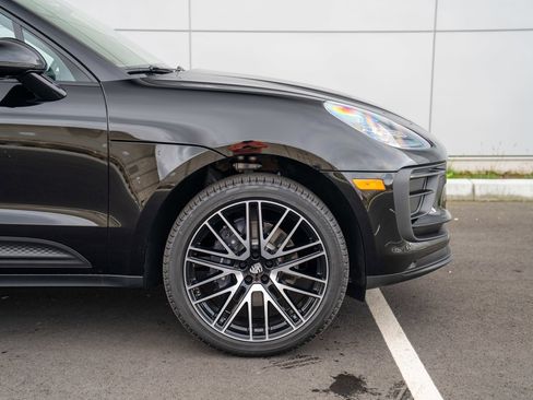 New 2026 Porsche Macan image 9