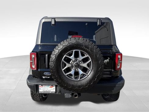 Used 2024 Ford Bronco Badlands image 4