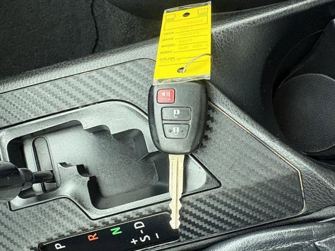 Used 2014 Toyota RAV4 LE image 24