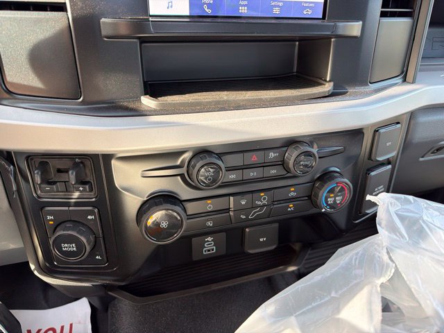 New 2026 Ford F550 4x4 Regular Cab Super Duty image 15