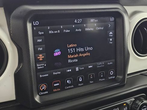 Used 2021 Jeep Wrangler Islander image 27