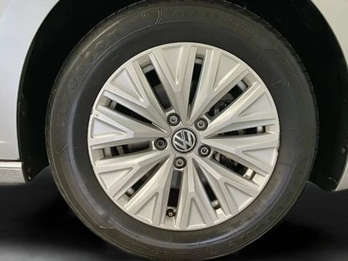 Used 2020 Volkswagen Jetta S FWD image 28