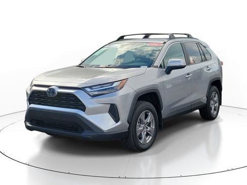 Certified 2024 Toyota RAV4 XLE w/ Convenience Package image 3