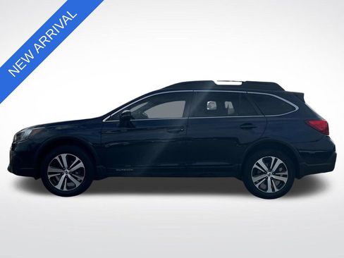 Used 2018 Subaru Outback 3.6R Limited AWD/4WD image 6