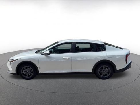 Used 2025 Kia K4 FWD image 9