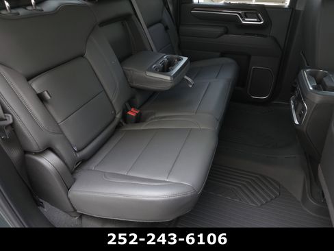 Used 2026 Chevrolet Silverado 2500 LTZ w/ LTZ Premium Package image 38