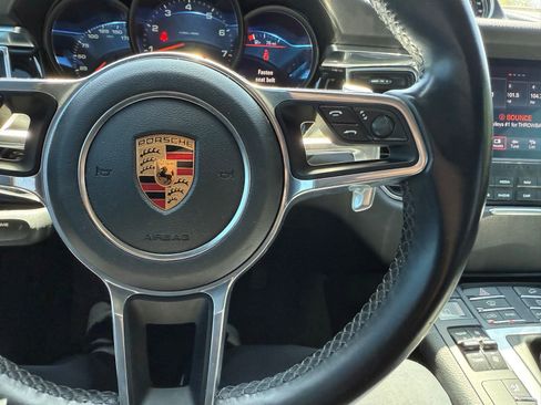 Used 2018 Porsche Macan Sport Edition w/ Premium Package Plus AWD/4WD image 19