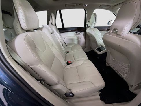 Used 2019 Volvo XC90 T6 Momentum w/ Advanced Package image 30