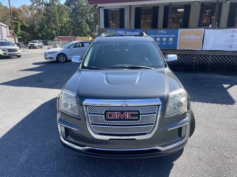 Used 2017 GMC Terrain Denali FWD image 2