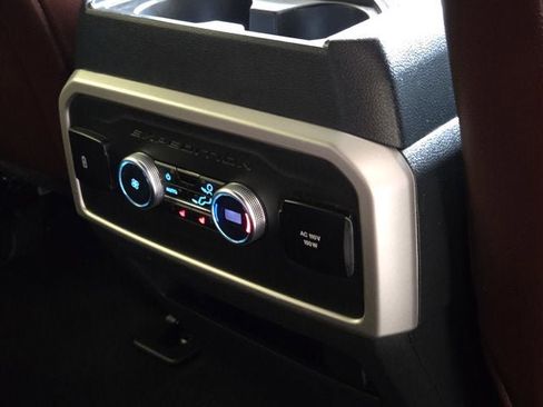 Used 2023 Ford Expedition Max Limited AWD/4WD image 9