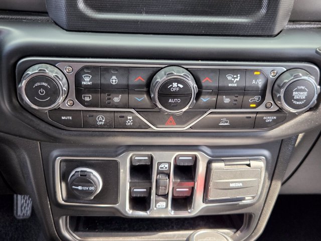 Used 2022 Jeep Gladiator Sport AWD/4WD image 17