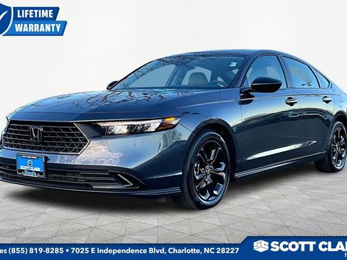 Used 2025 Honda Accord SE image 3