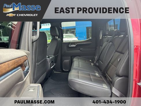 Used 2024 Chevrolet Silverado 1500 High Country w/ Technology Package AWD/4WD image 19