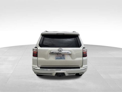 Used 2018 Toyota 4Runner SR5 image 6