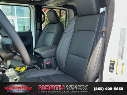 New 2026 Jeep Gladiator Sport