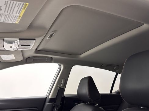 Used 2020 Nissan Altima 2.5 SR w/ Premium Package image 5