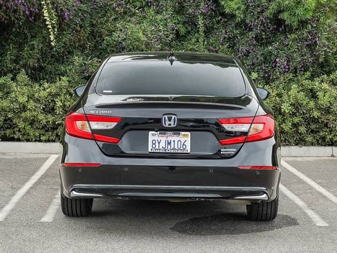 Used 2021 Honda Accord Touring image 5