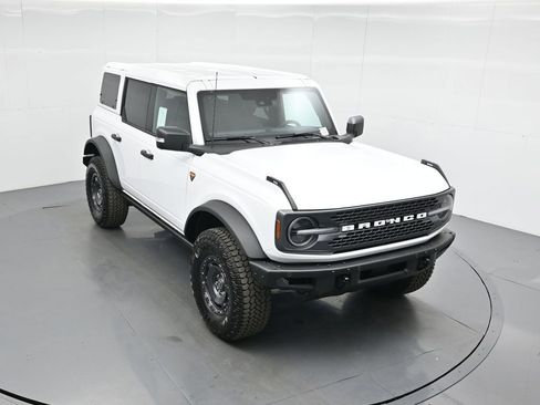 New 2025 Ford Bronco Badlands image 36