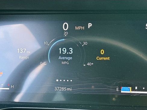 Used 2022 Jeep Grand Cherokee Limited w/ Luxury Tech Group II image 8