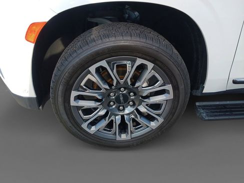 Used 2024 GMC Yukon Denali Ultimate image 15