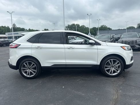 Used 2024 Ford Edge Titanium w/ Equipment Group 301A AWD/4WD image 6