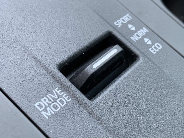 Used 2023 Toyota Highlander XLE FWD image 28