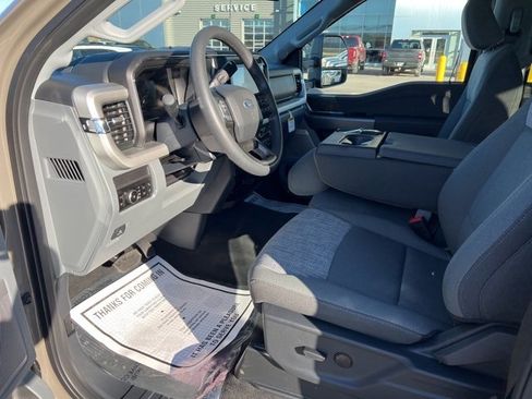 New 2026 Ford F250 XLT w/ XLT Premium Package image 10