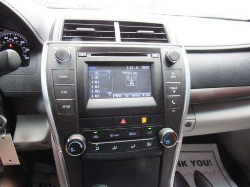Used 2017 Toyota Camry LE FWD image 26